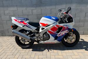 Honda CBR 900 RR FireBlade
