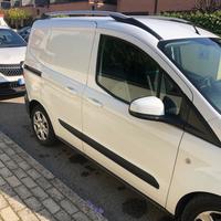 Furgone Ford transit curier