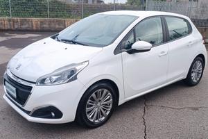 Peugeot 208 BlueHDi 75 5 porte Allure