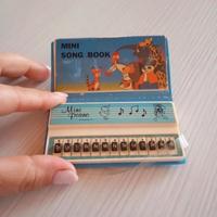 Piccola pianola vintage 