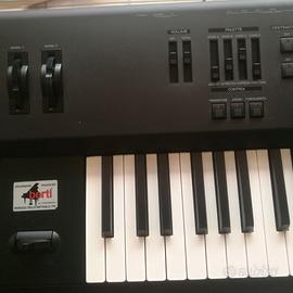 Tastiera Roland A90ex