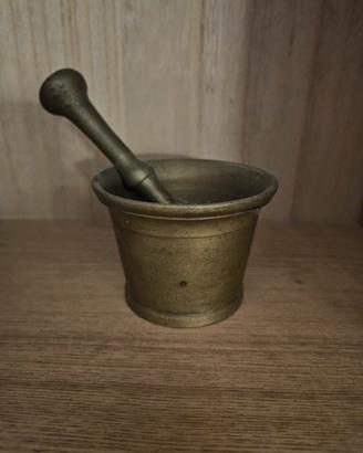 mortaio in ottone 