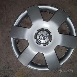 3 copricerchi originali Toyota da "14"
