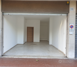 Locale 30 mq Mestre via Aleardi