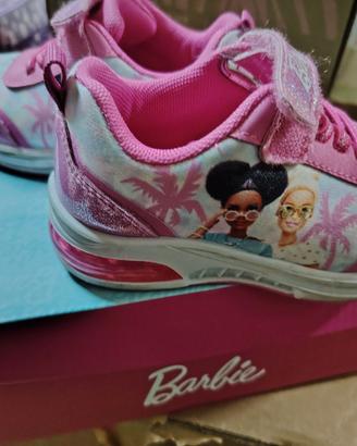 Stock scarpe e sandali