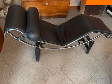 Chaise Longue stile Le Corbusier