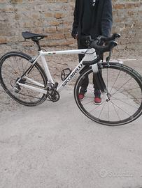 Bicicletta da corsa sacarelli - carbonio