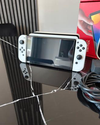 NINTENDO SWITCH CONSOLE OLED BIANCA