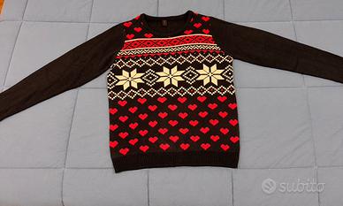 Maglioncino decorato con cuori