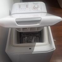 lavatrice carica dall'alto.