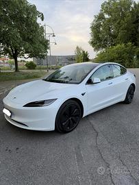 Tesla model 3 Highland Long range dual motor AWD