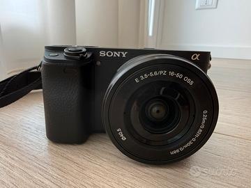 Sony Alpha 6400L nera