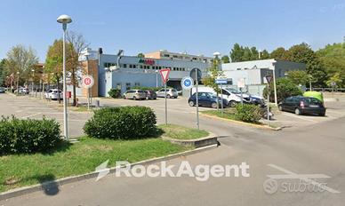 STUDIO MEDICO IN CENTRO COMMERCIALE INCOOP