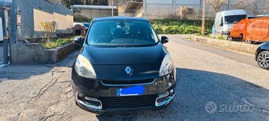 RENAULT Scénic 3ª serie - 2012