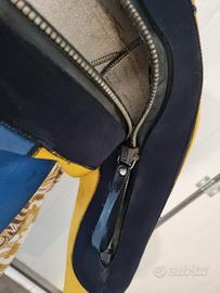 Muta semistagna donna Diveeng