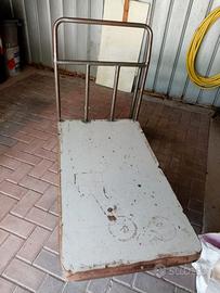 carrello 4 ruote porta merce