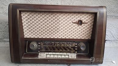 Radio d'epoca LOEWE OPTA