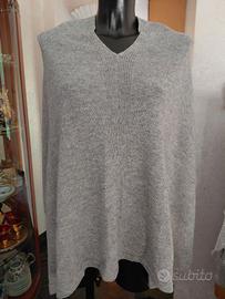 Puro Lusso Made in Italy: Poncho Asimmetrico 100%