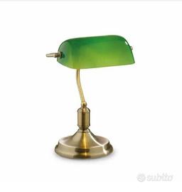 Lampada classica da tavolo ministeriale studio
