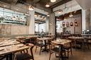 appio-latino-storico-ristorante-pizzeria-4vetrine