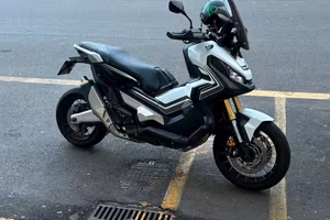 Xadv 750