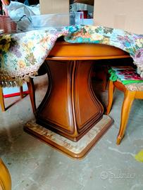 mobili in legno pregiato 