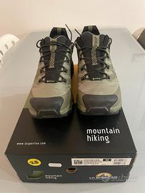 Scarpa trekking unisex.