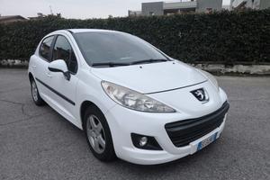 PEUGEOT 207 1,4 BENZINA- OK NEOPATENTATI