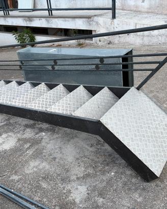 Scala in ferro