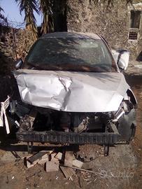 Ford fiesta titanium incidentata