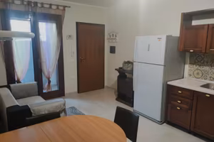 Assemini, bivano semindipendente