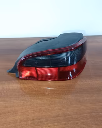 FARO POSTERIORE DESTRO CITROEN SAXO 00006351F7 ORI