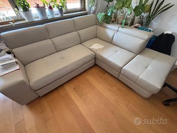 Divano usato a 5 euro