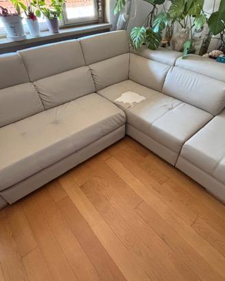 Divano usato a 5 euro