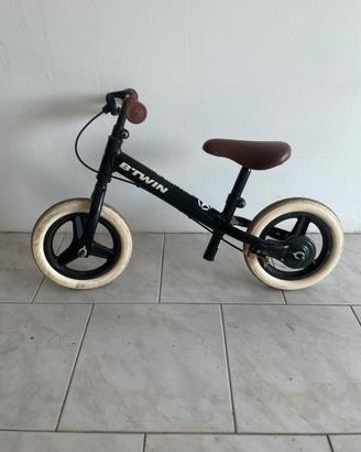 Bicicletta senza pedali