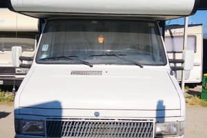 Camper mansardato