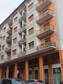 Grazioso trilocale su viale zecchino