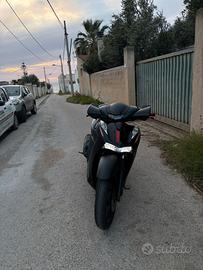 sh 125