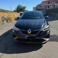 Renault arkana rs line