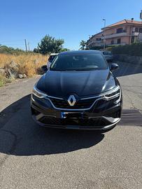 Renault arkana rs line