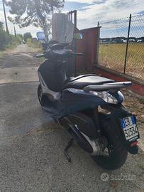 Beverly 350 Sport Touring