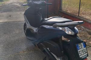 Beverly 350 Sport Touring