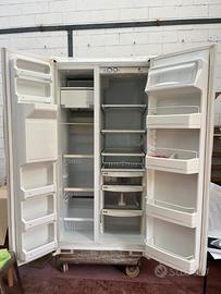 FRIGO BIANCO A DOPPIO SPORTELLO NO FROST