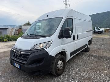 Opel Movano 2023 L2- H2 DOPPIA PORTA LATERALE