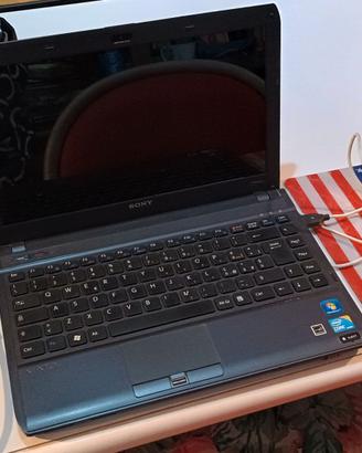 Notebook SONY VAIO Modello PCG-51513M Funzionante.