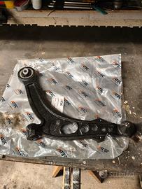 Trapezio sx fiat punto Multijet 1300 188