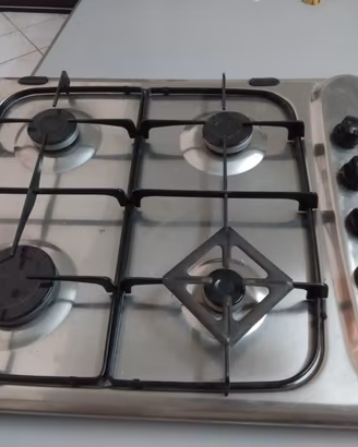 Forno a incasso e piano cottura 4 fuochi £ 85