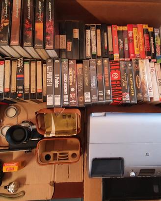 Oggetti vari da dischi, musicassette, film VHS var
