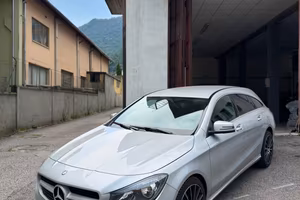 Mercedes-benz CLA 200 d Premium