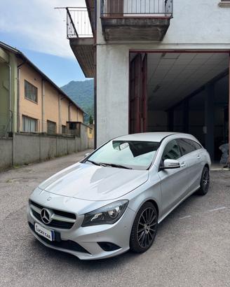Mercedes-benz CLA 200 d Premium